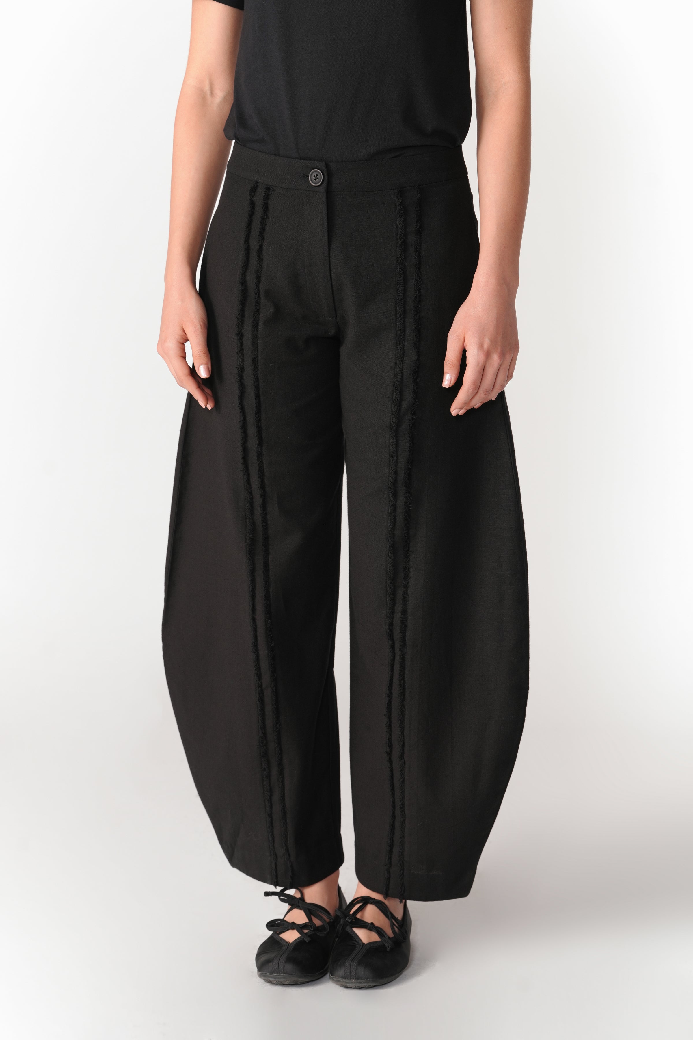 Barrel Slot Seam Pants
