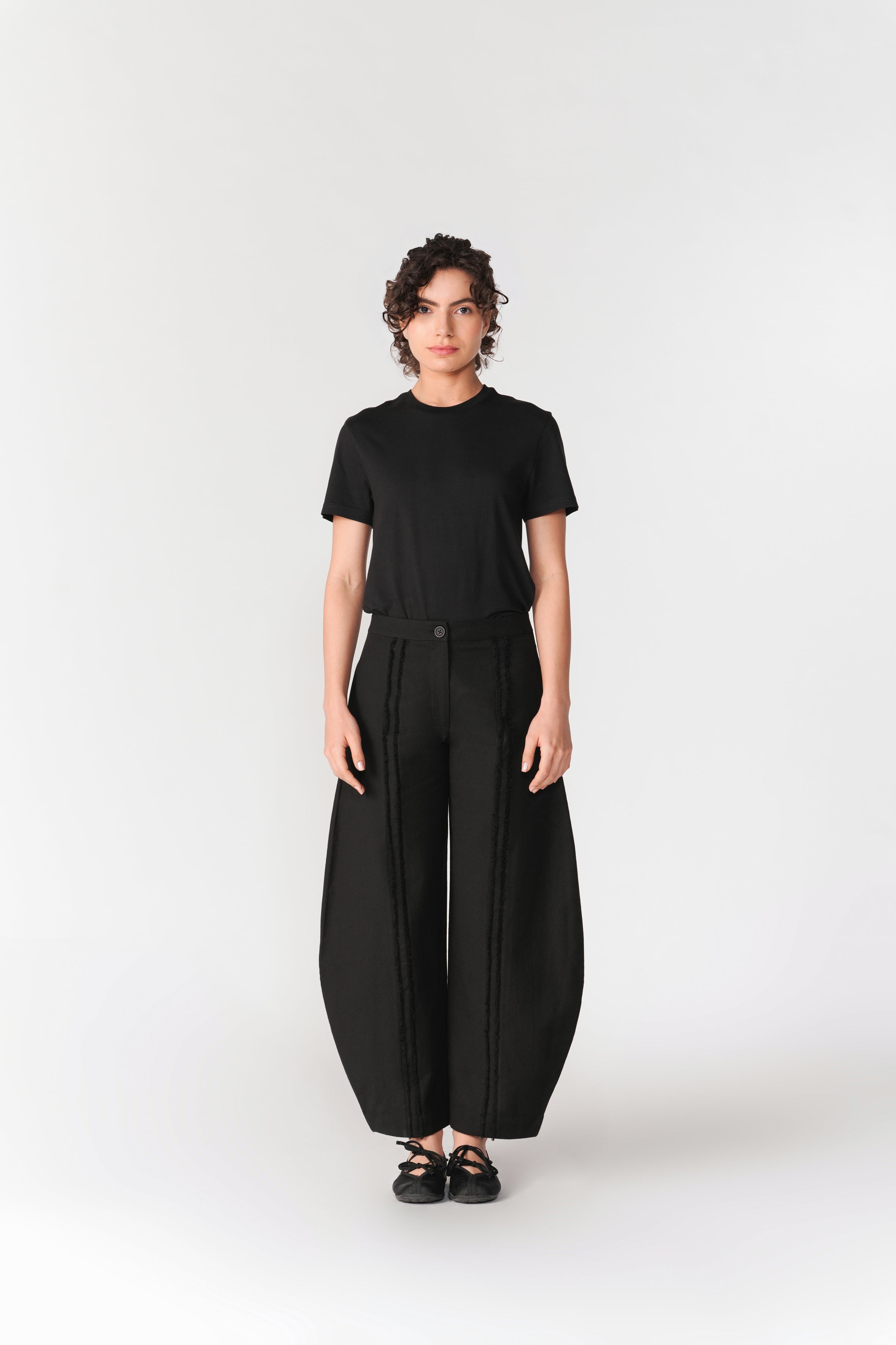 Barrel Slot Seam Pants