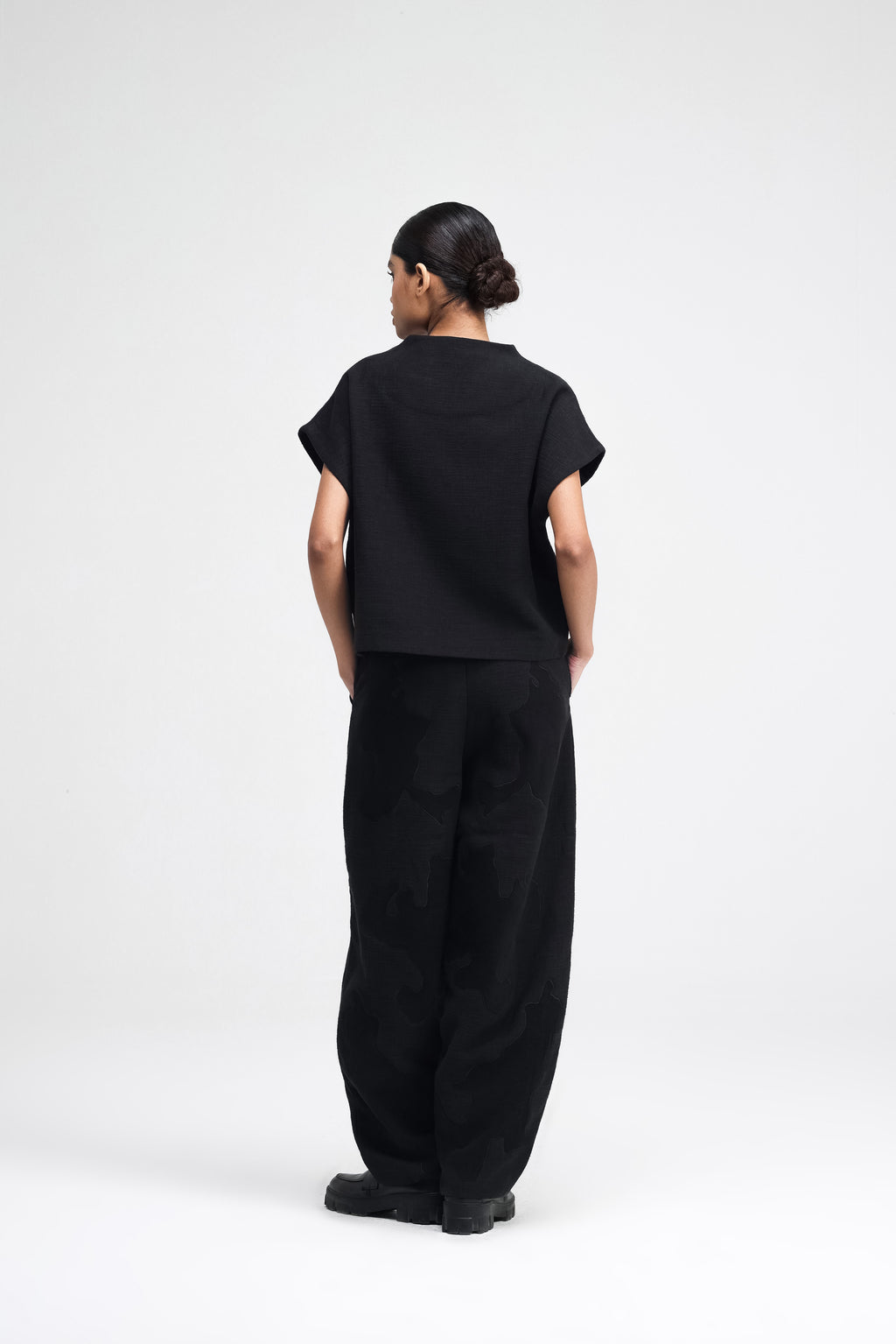 Dara Embroidered Top